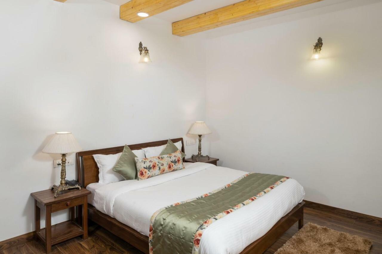 Hotel Delfryn Manāli Exteriör bild